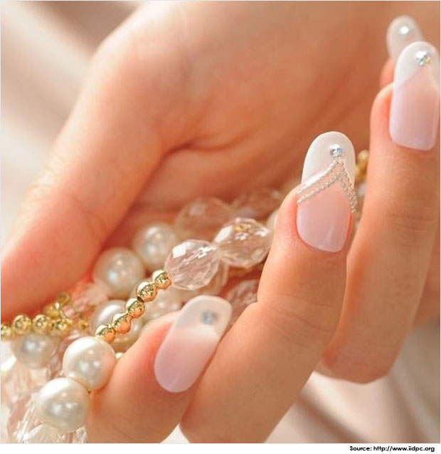 crystal-nail-art