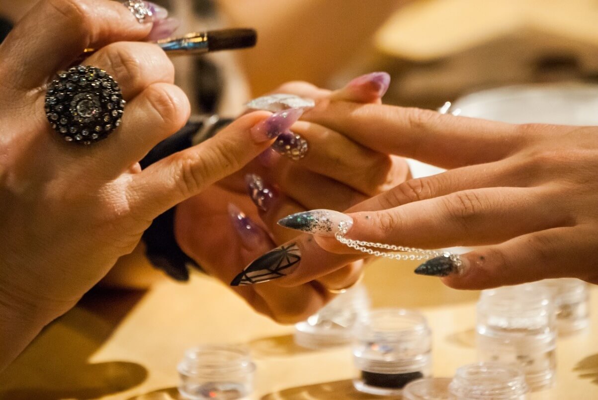 9. Glamorous Nail Art for a Wedding Day - wide 3