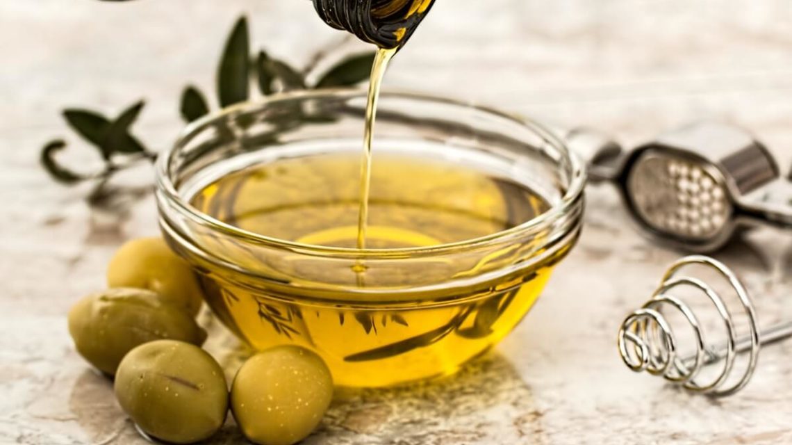 health-benefits-of-hazelnut-oil