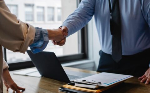 dissolved company start trading again
